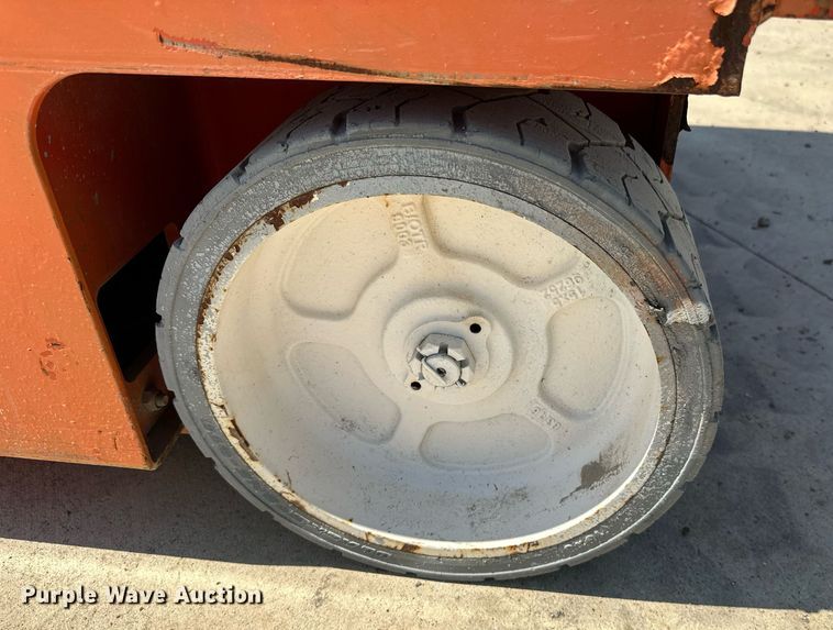 image for item DW8702 2015 Snorkel S4726E scissor lift