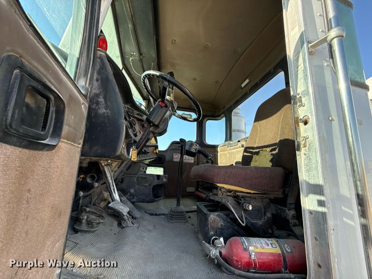 image for item DY7990 2003 Kenworth W900 ready mix truck