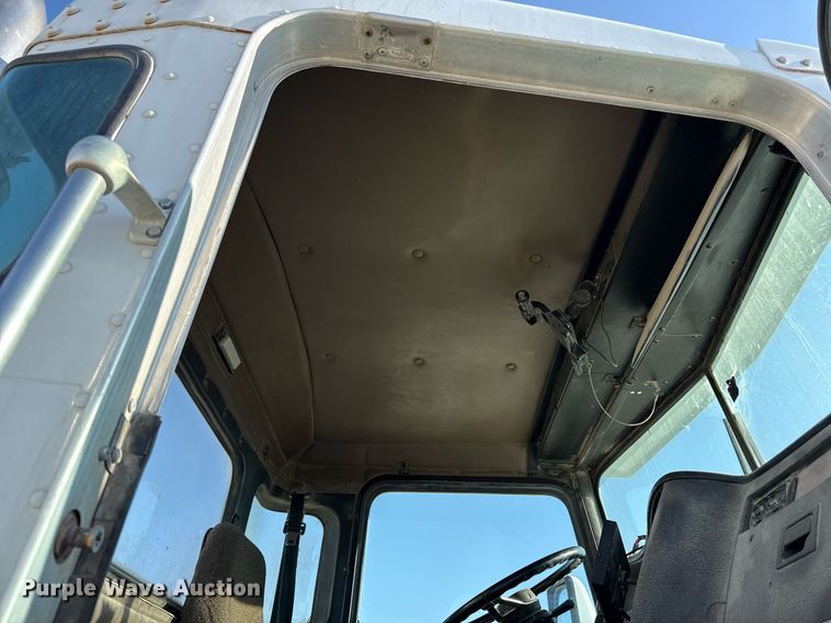 image for item DY7990 2003 Kenworth W900 ready mix truck