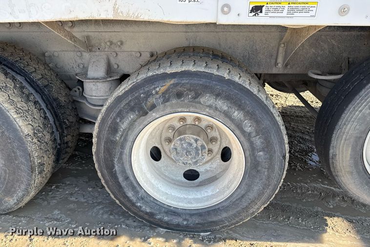 image for item DY7990 2003 Kenworth W900 ready mix truck