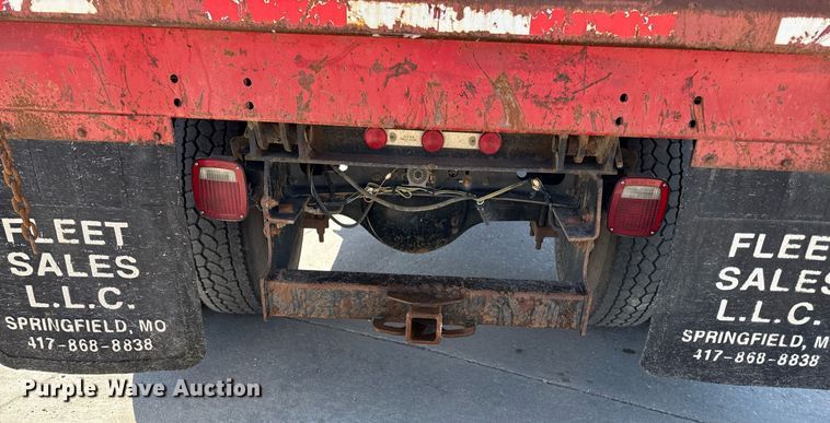 image for item DY7991 2004 Ford F650 dump truck