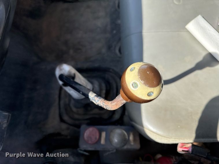 image for item DY7991 2004 Ford F650 dump truck