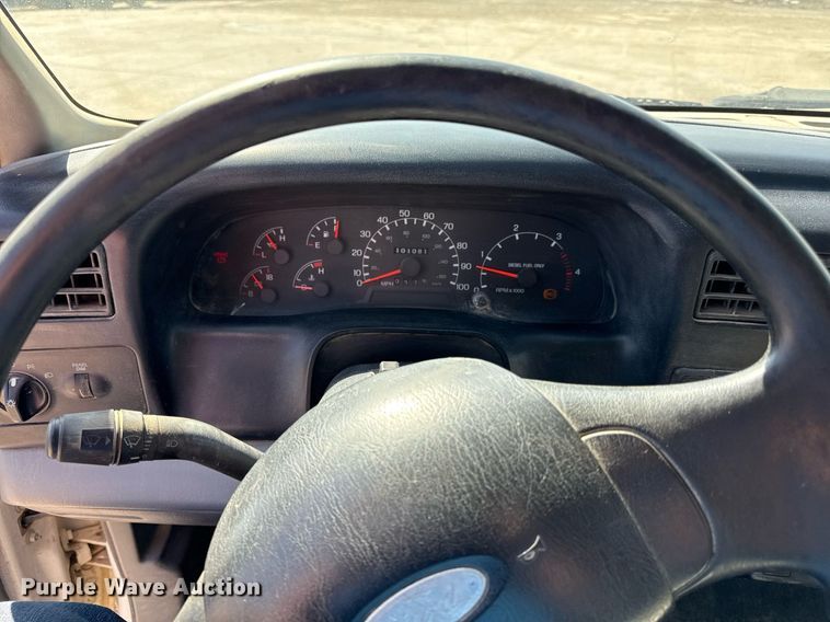 image for item DY7991 2004 Ford F650 dump truck