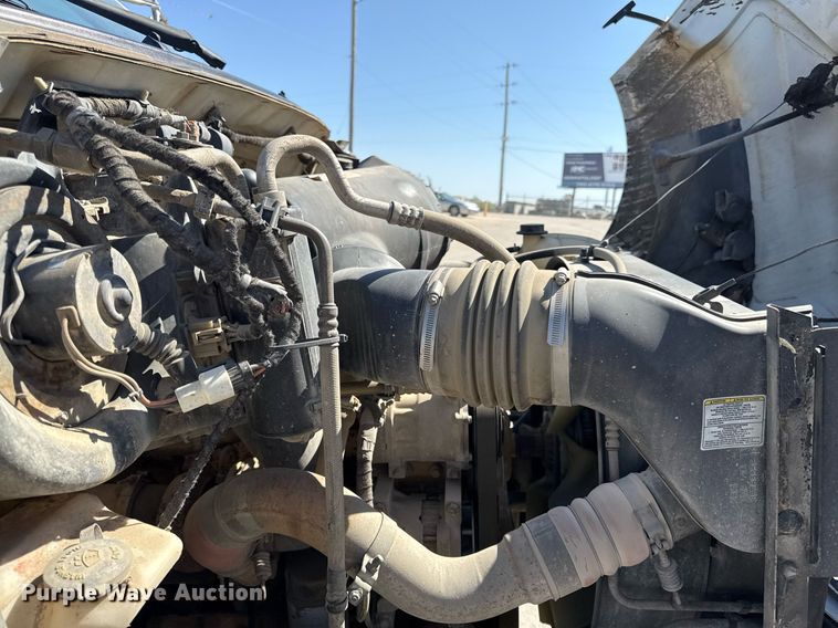 image for item DY7991 2004 Ford F650 dump truck