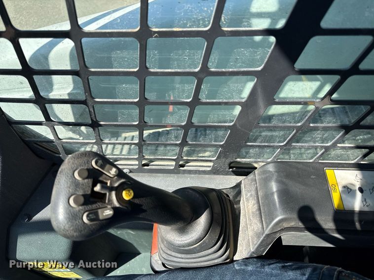 image for item DY7992 2021 Bobcat T76 r series tracked skid steer loader