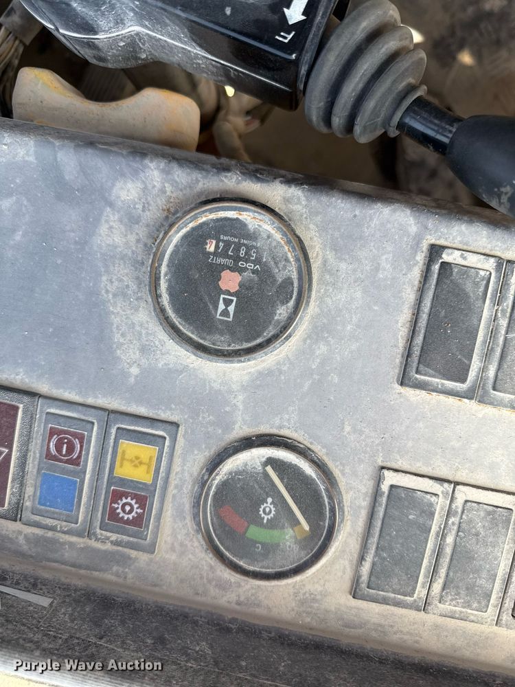 image for item DY7996 1990 Michigan L120 wheel loader