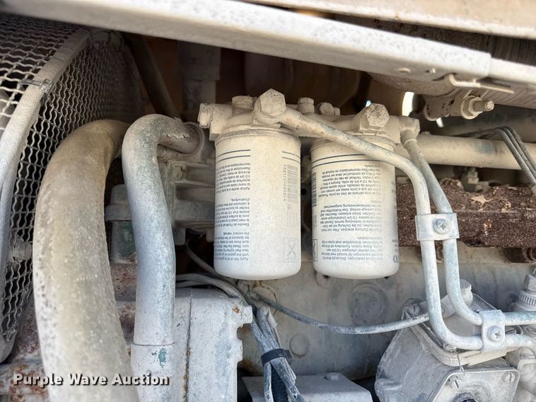 image for item DY7996 1990 Michigan L120 wheel loader