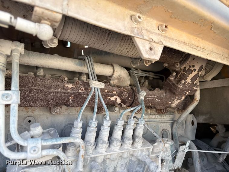 image for item DY7996 1990 Michigan L120 wheel loader