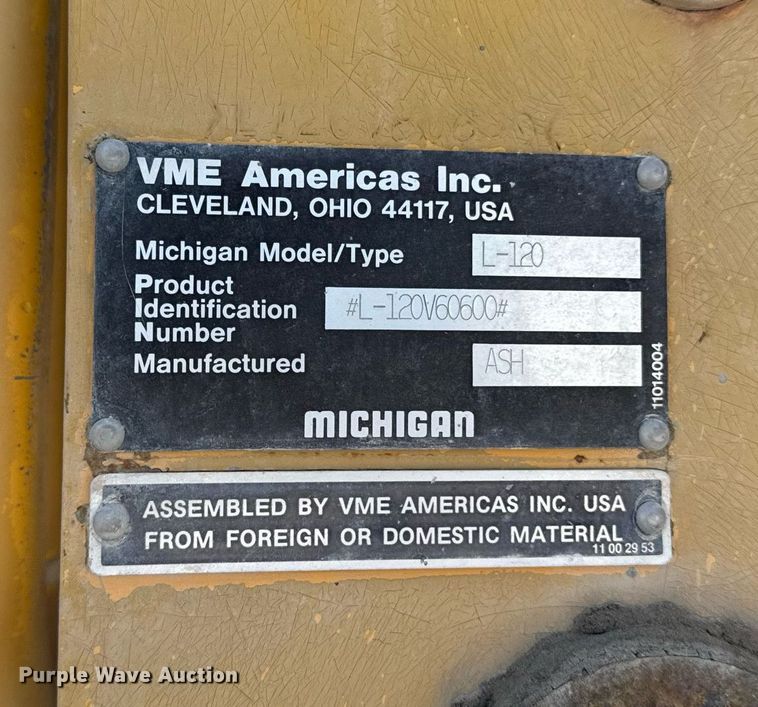 image for item DY7996 1990 Michigan L120 wheel loader