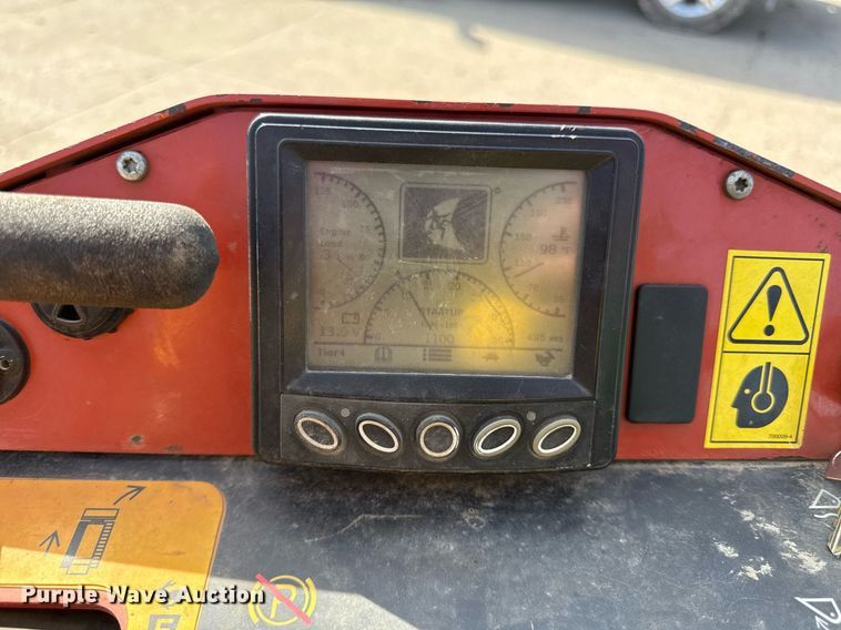 image for item DY7997 2017 Ditch Witch SK1050 compact utility loader