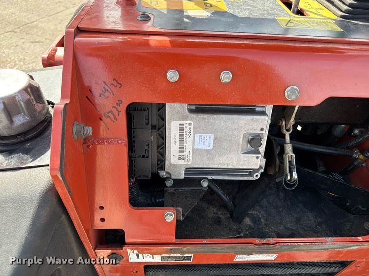 image for item DY7997 2017 Ditch Witch SK1050 compact utility loader