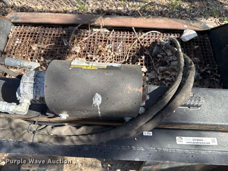 image for item DY8004 Remlinger skid steer screening bucket