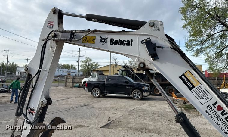 image for item DY8005 2021 Bobcat E35i mini excavator