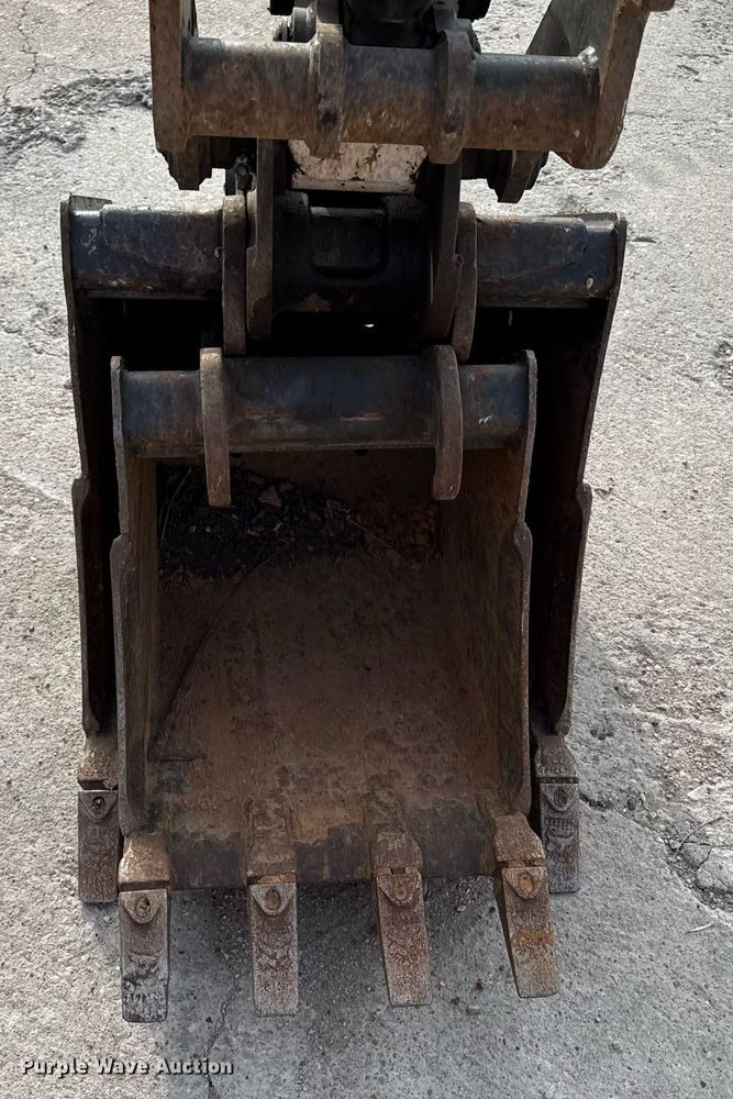 image for item DY8005 2021 Bobcat E35i mini excavator