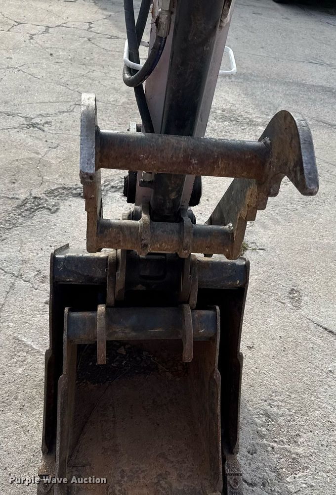 image for item DY8005 2021 Bobcat E35i mini excavator