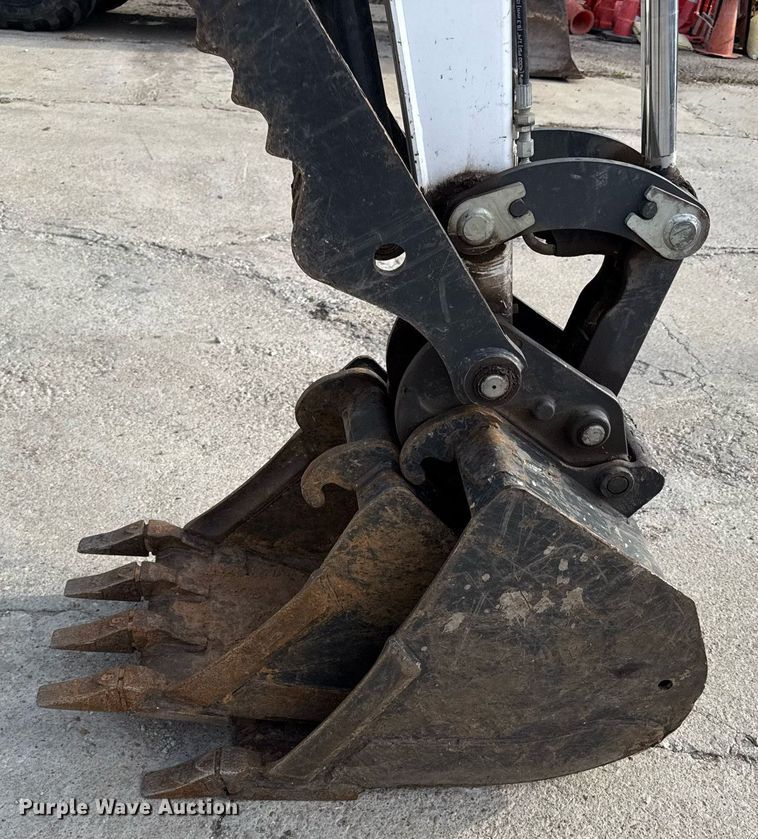 image for item DY8005 2021 Bobcat E35i mini excavator