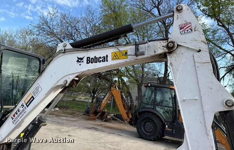 image for item DY8005 2021 Bobcat E35i mini excavator
