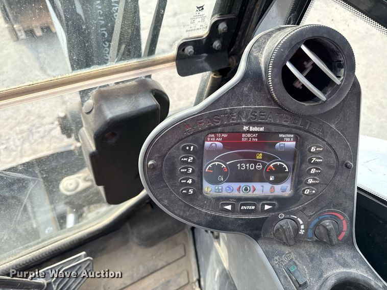 image for item DY8005 2021 Bobcat E35i mini excavator