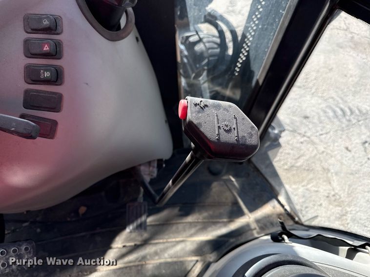 image for item DY8007 2019 Case 580 Super N backhoe