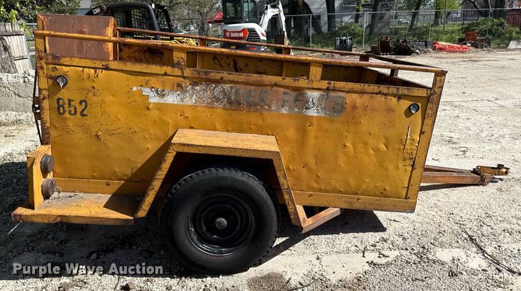 image for item DY8008 Utility trailer