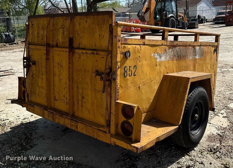 image for item DY8008 Utility trailer