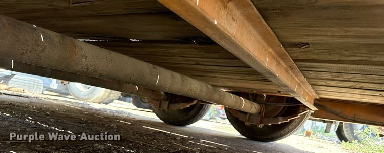 image for item DY8010 2002 Econoline LP016FE equipment trailer