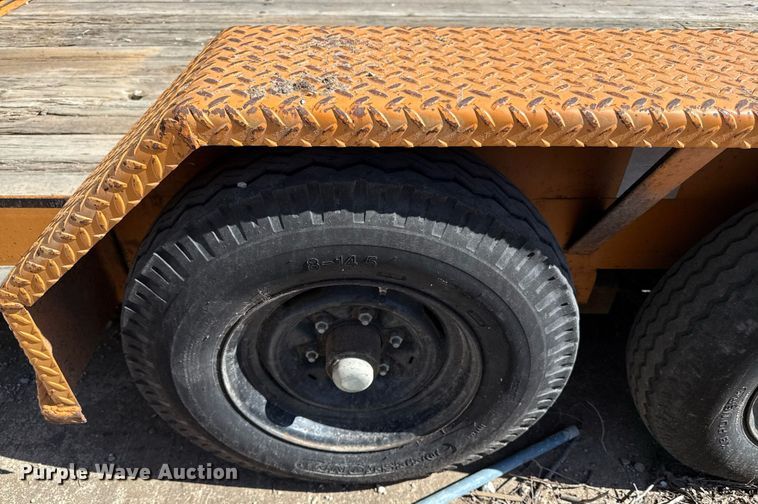 image for item DY8010 2002 Econoline LP016FE equipment trailer