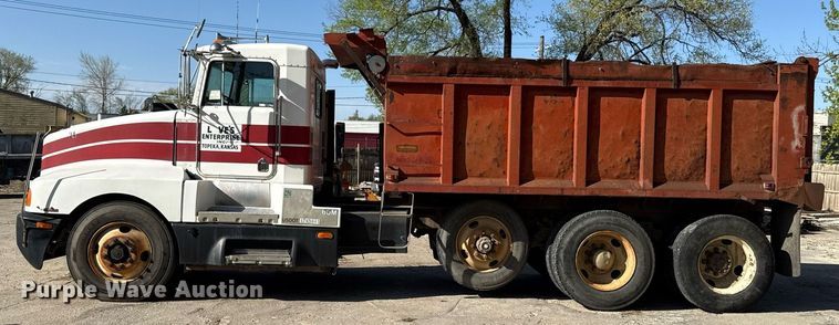 image for item DY8011 1987 Kenworth T600 dump truck