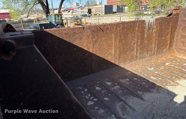 image for item DY8011 1987 Kenworth T600 dump truck