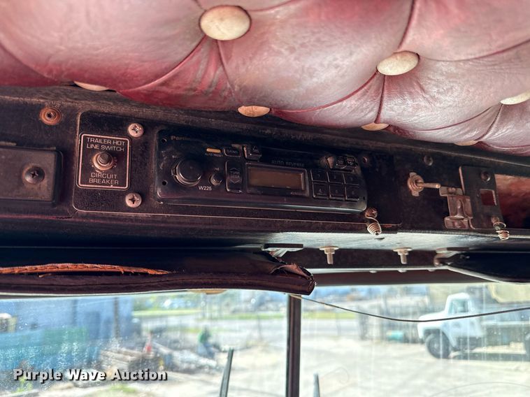 image for item DY8011 1987 Kenworth T600 dump truck