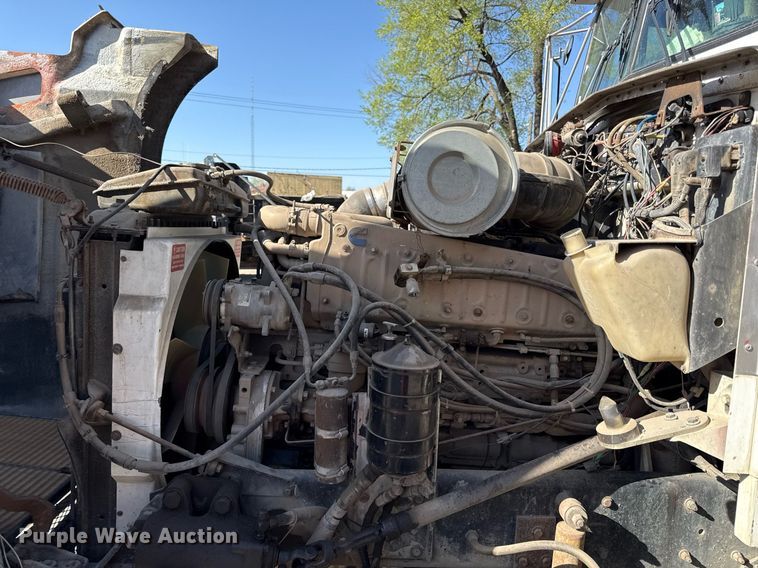 image for item DY8011 1987 Kenworth T600 dump truck