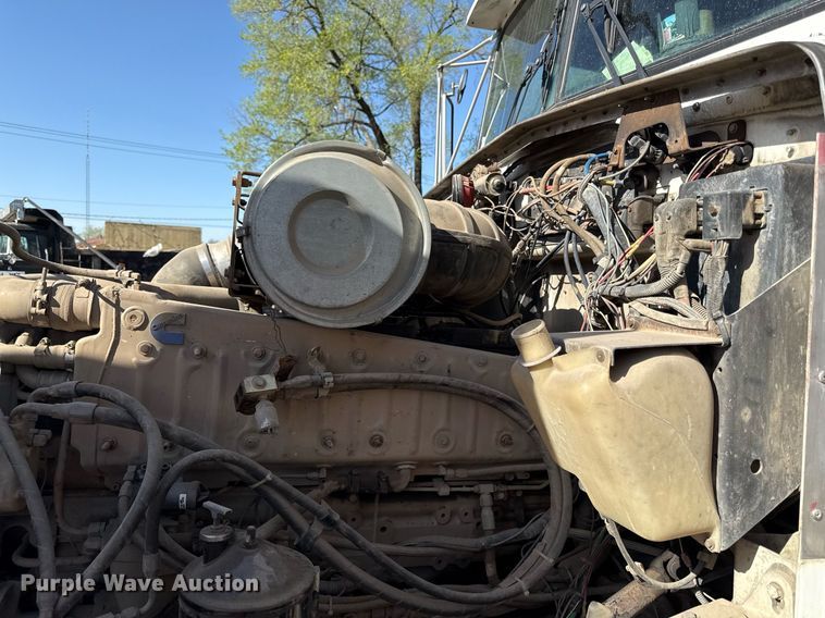 image for item DY8011 1987 Kenworth T600 dump truck