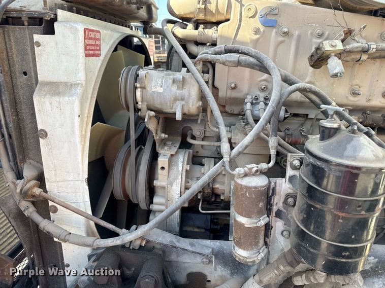 image for item DY8011 1987 Kenworth T600 dump truck