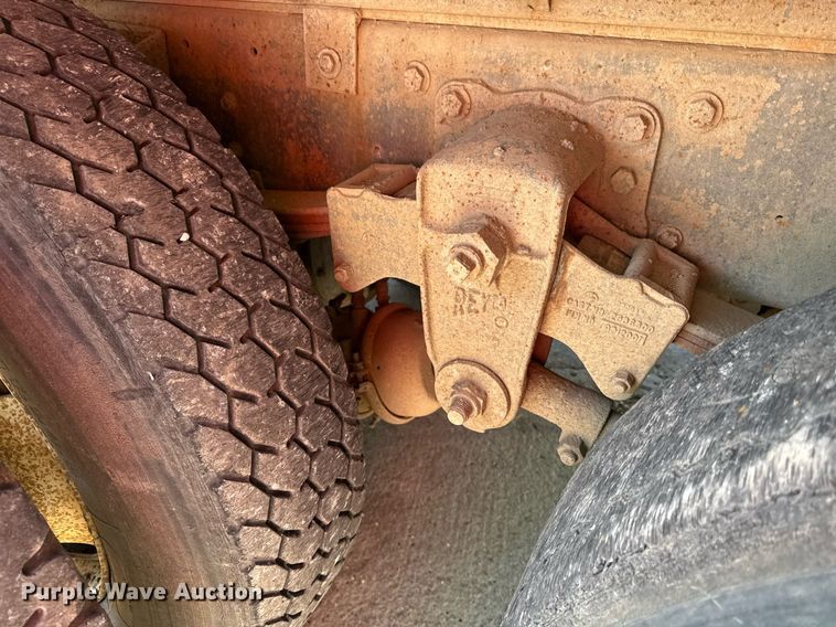 image for item DY8011 1987 Kenworth T600 dump truck