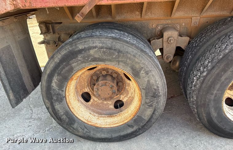 image for item DY8011 1987 Kenworth T600 dump truck