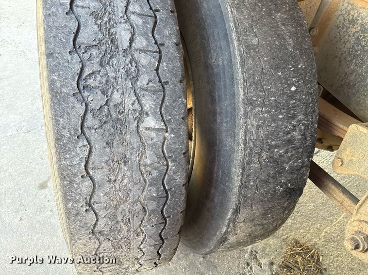 image for item DY8011 1987 Kenworth T600 dump truck