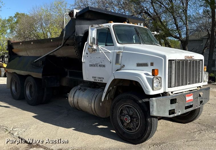 image for item DY8012 1984 GMC Brigadier dump truck