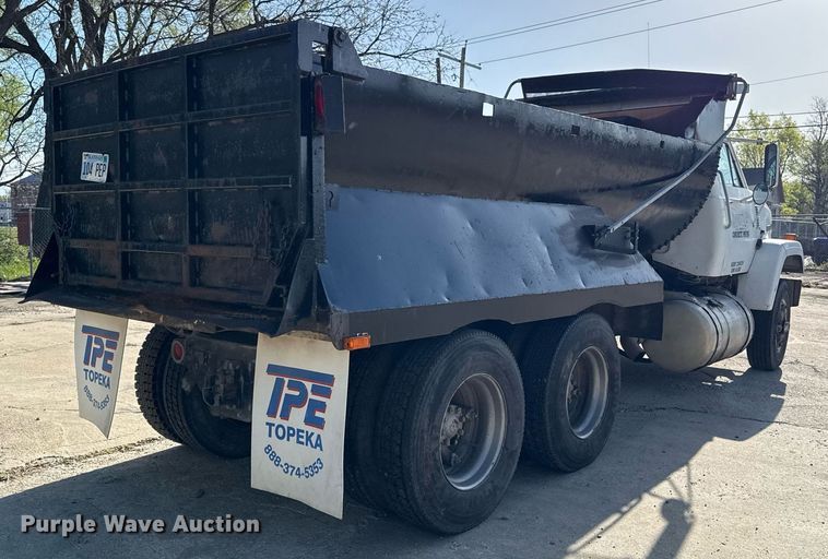 image for item DY8012 1984 GMC Brigadier dump truck