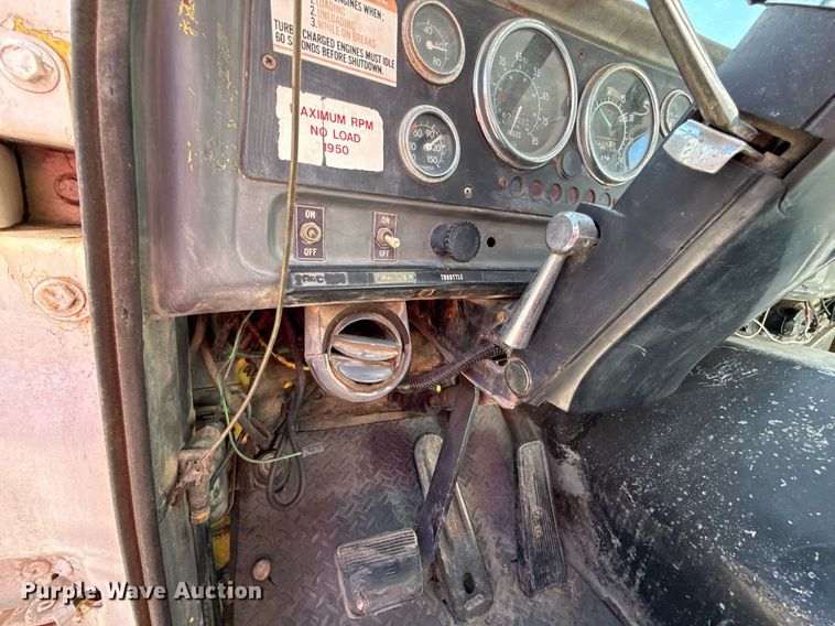 image for item DY8012 1984 GMC Brigadier dump truck