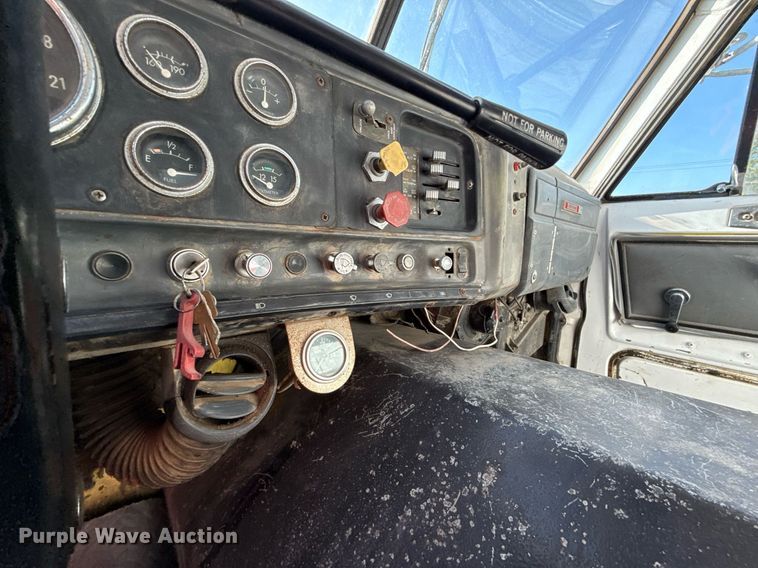 image for item DY8012 1984 GMC Brigadier dump truck