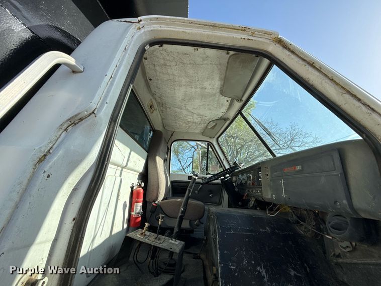 image for item DY8012 1984 GMC Brigadier dump truck