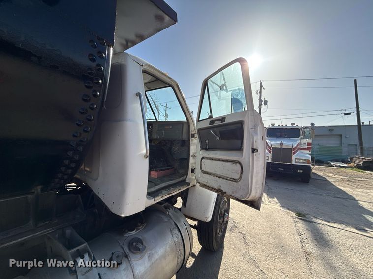 image for item DY8012 1984 GMC Brigadier dump truck