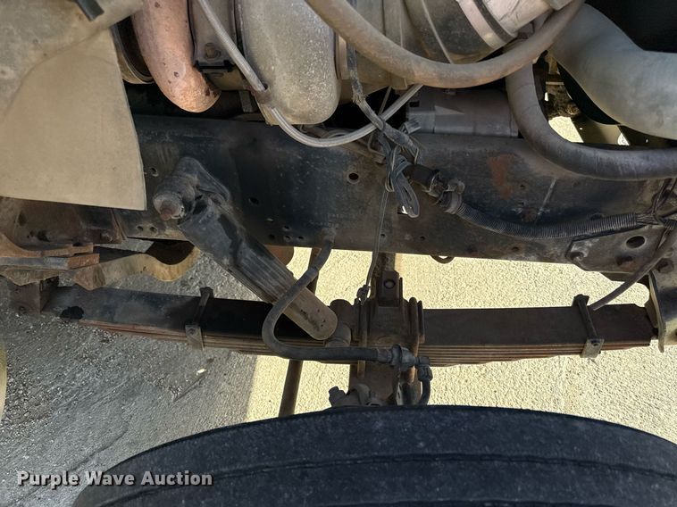 image for item DY8012 1984 GMC Brigadier dump truck