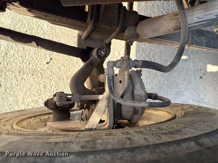 image for item DY8012 1984 GMC Brigadier dump truck