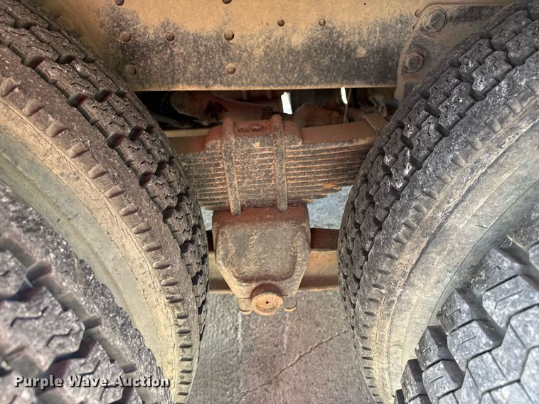 image for item DY8012 1984 GMC Brigadier dump truck