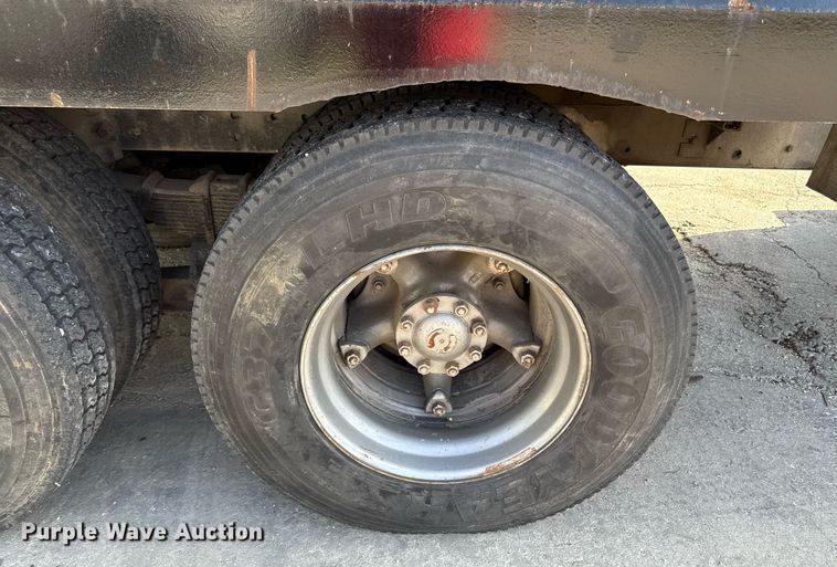 image for item DY8012 1984 GMC Brigadier dump truck