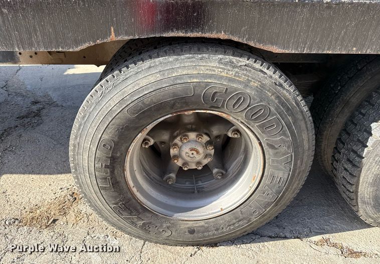 image for item DY8012 1984 GMC Brigadier dump truck