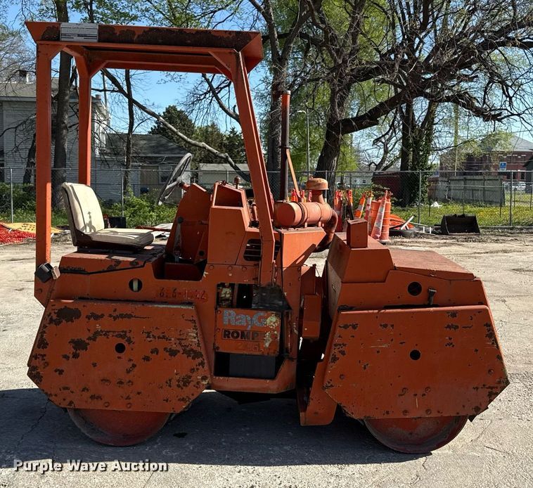 image for item DY8013 RayGo Romper 2-36 double drum vibratory roller