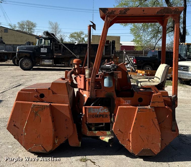 image for item DY8013 RayGo Romper 2-36 double drum vibratory roller