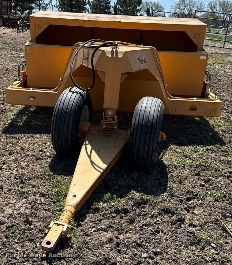 image for item DY8014 Rowse 700 scraper